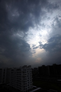 cloudy sky over Pune on Friday. Express Photo by Arul Horizon, 10-10-2014, Pune